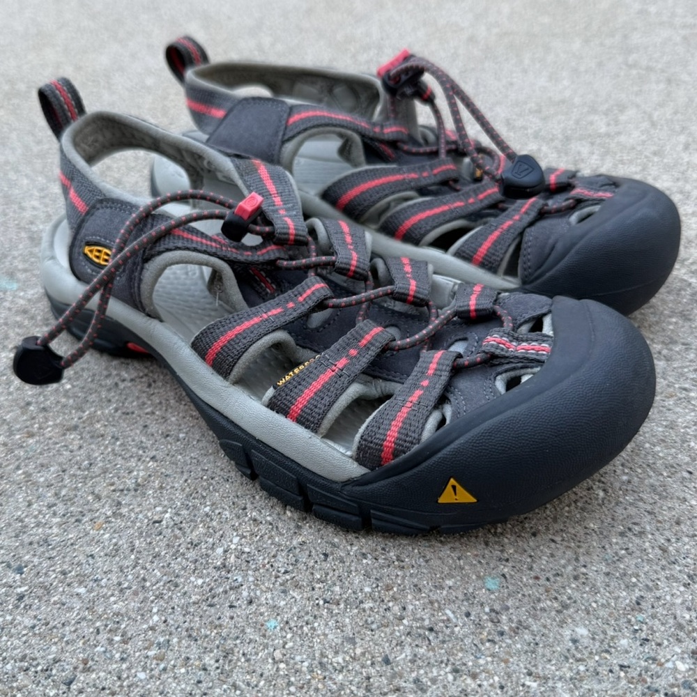 Keen Newport H2 Gray Magnet Hot Coral Pink Hiking Sandal 1010955 Size 6.5 - Picture 5 of 5